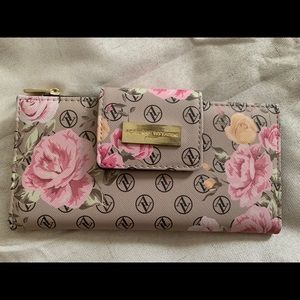 Adrienne Vittadiini Wallet
